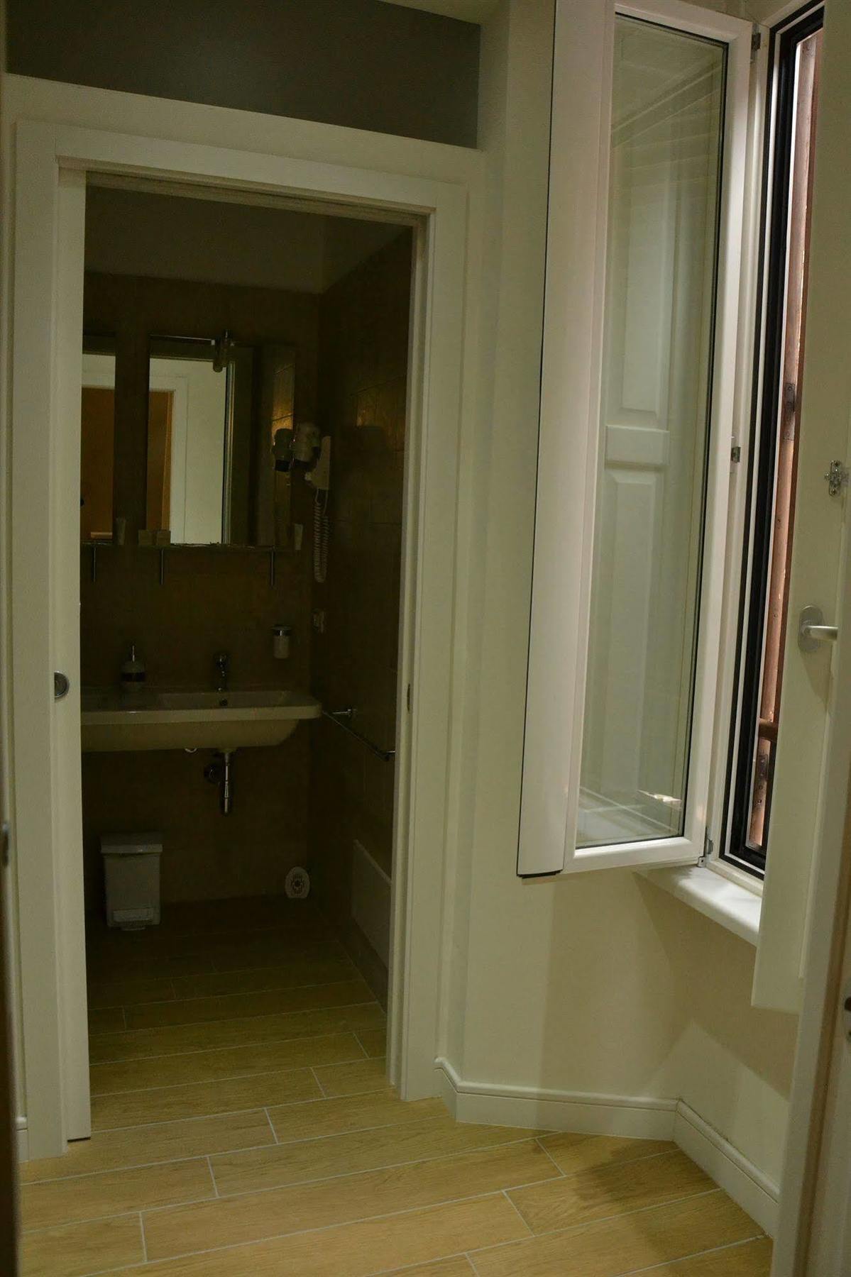 Guest house The Wesley 2*